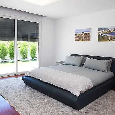 Villa Luxuosa - Entre Caminhos Valenca