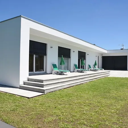 Luxuosa - Entre Caminhos Villa *